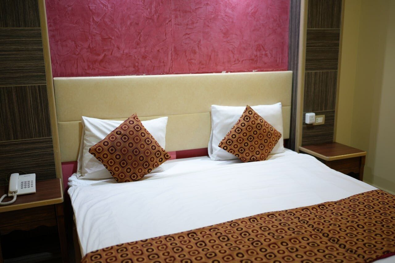 Basic Double or Twin Room | WiFi (free)
