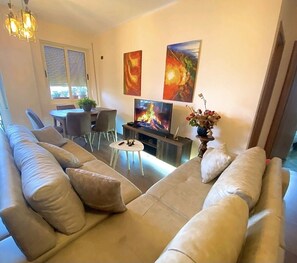 Living area - Sunlight Cozy Home1 by Destino (Golem)