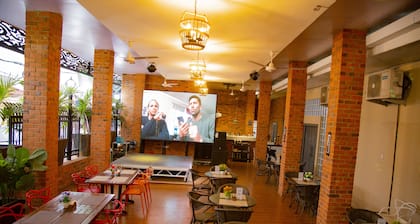 Gullivers Travel Hotel