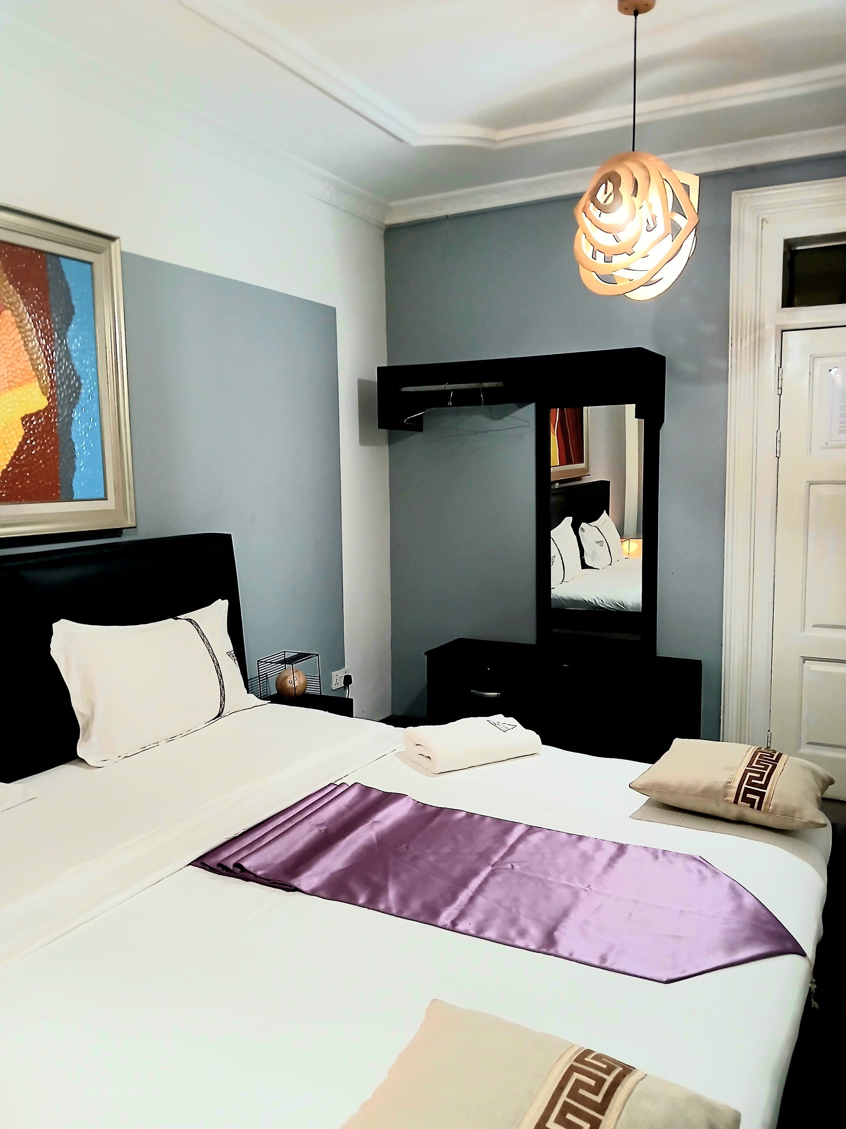 Soundproofing, free WiFi