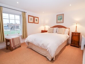 4 bedrooms, individually decorated, individually furnished, free WiFi - Beta Cottage (Reydon)