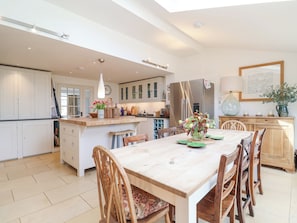 Cottage | Interior