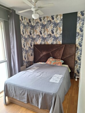 1 soverom, strykejern/-brett, wi-fi (inkludert) og sengetøy