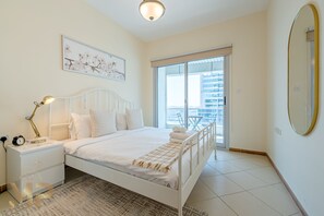 1 bedroom, individually furnished, free WiFi - Marco Polo - Spacious 1 BR with balcony in Dubai Marina (Dubai)