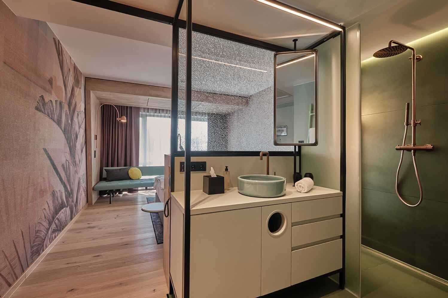 Comfort Room | Bathroom