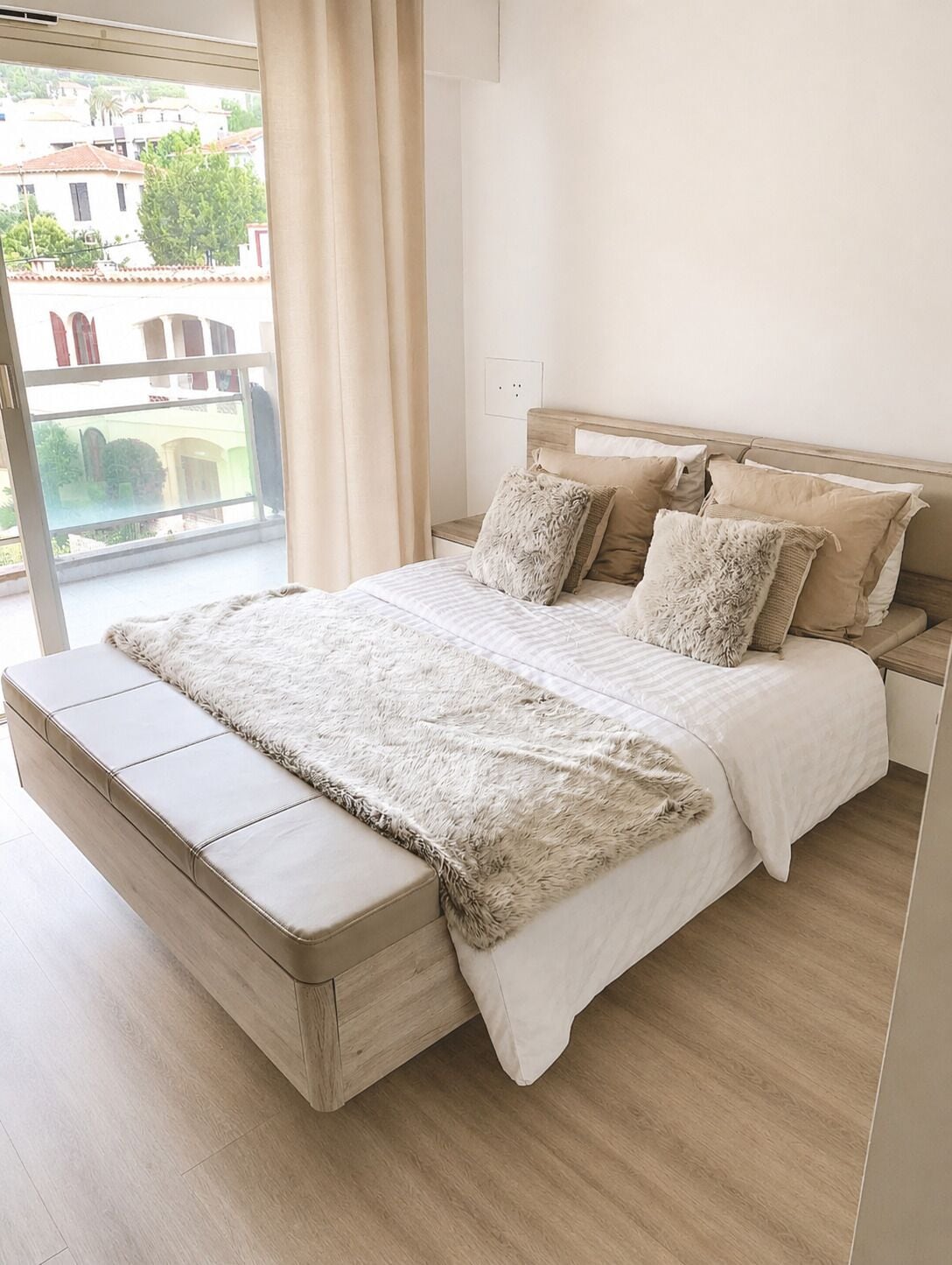 1 bedroom, in-room safe, desk, iron/ironing board