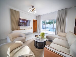 Villa, 4 Bedrooms, Balcony, Garden View | Living room - First Class 4br King Size Villa In Sosua Town! (Sosúa)