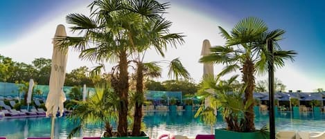 Indoor pool, seasonal outdoor pool