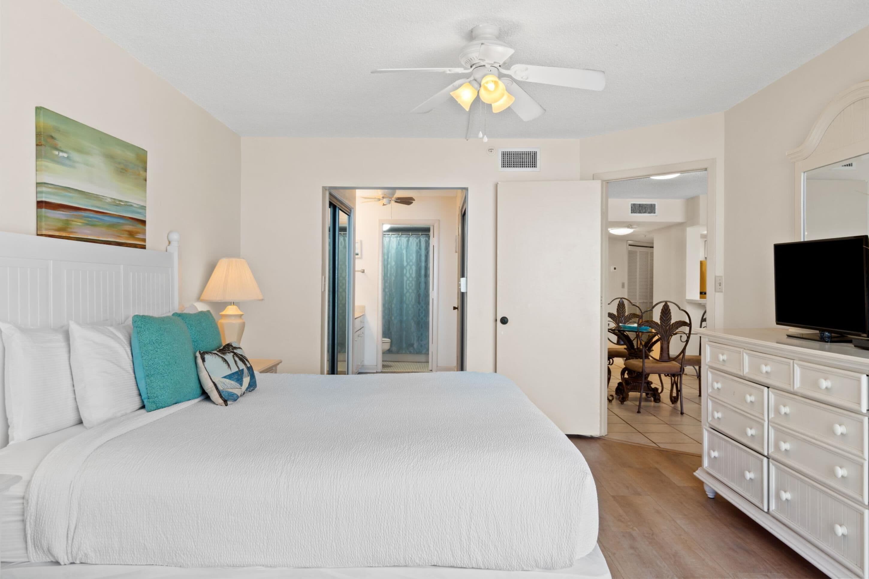 Condo, 2 habitaciones, vista al océano (407B) | 2 habitaciones, decoración personalizada y muebles diferentes 