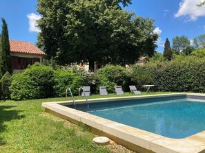 Piscina a l'aire lliure 