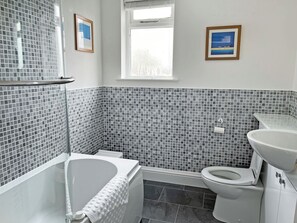 Towels - 2 bedroom accommodation in Hurworth, near Darlington (Hurworth, near Darlington)