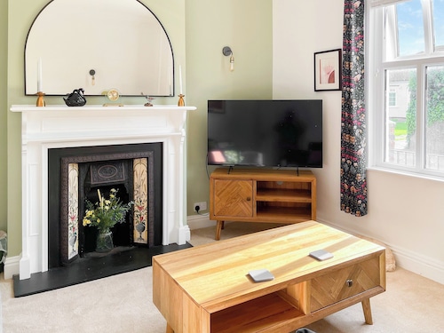 2 bedroom accommodation in Hurworth, near Darlington