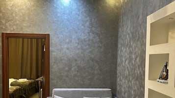 واي فاي مجانًا وملاءات أسرّة