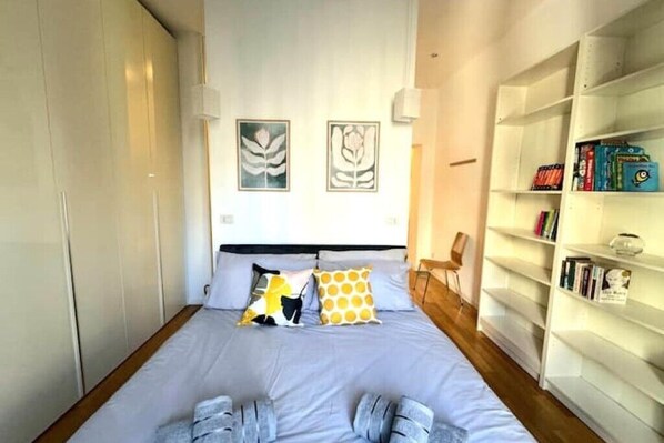 1 chambre, fer et planche à repasser, Wi-Fi, literie fournie