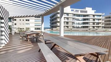 Indoor pool, seasonal outdoor pool