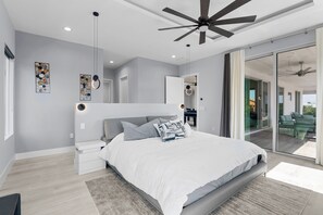 5 室のベッドルーム、アイロン / アイロン台、WiFi、ベッドシーツ