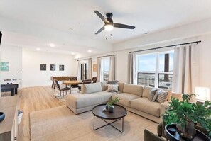 Smart-TV, peis og fotballspill