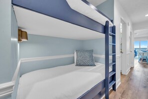 1 chambre, fer et planche Ă repasser, Wi-Fi, draps fournis