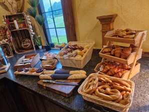 تناول الطعام