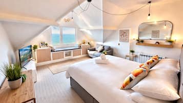 1 bedroom, free WiFi, bed sheets