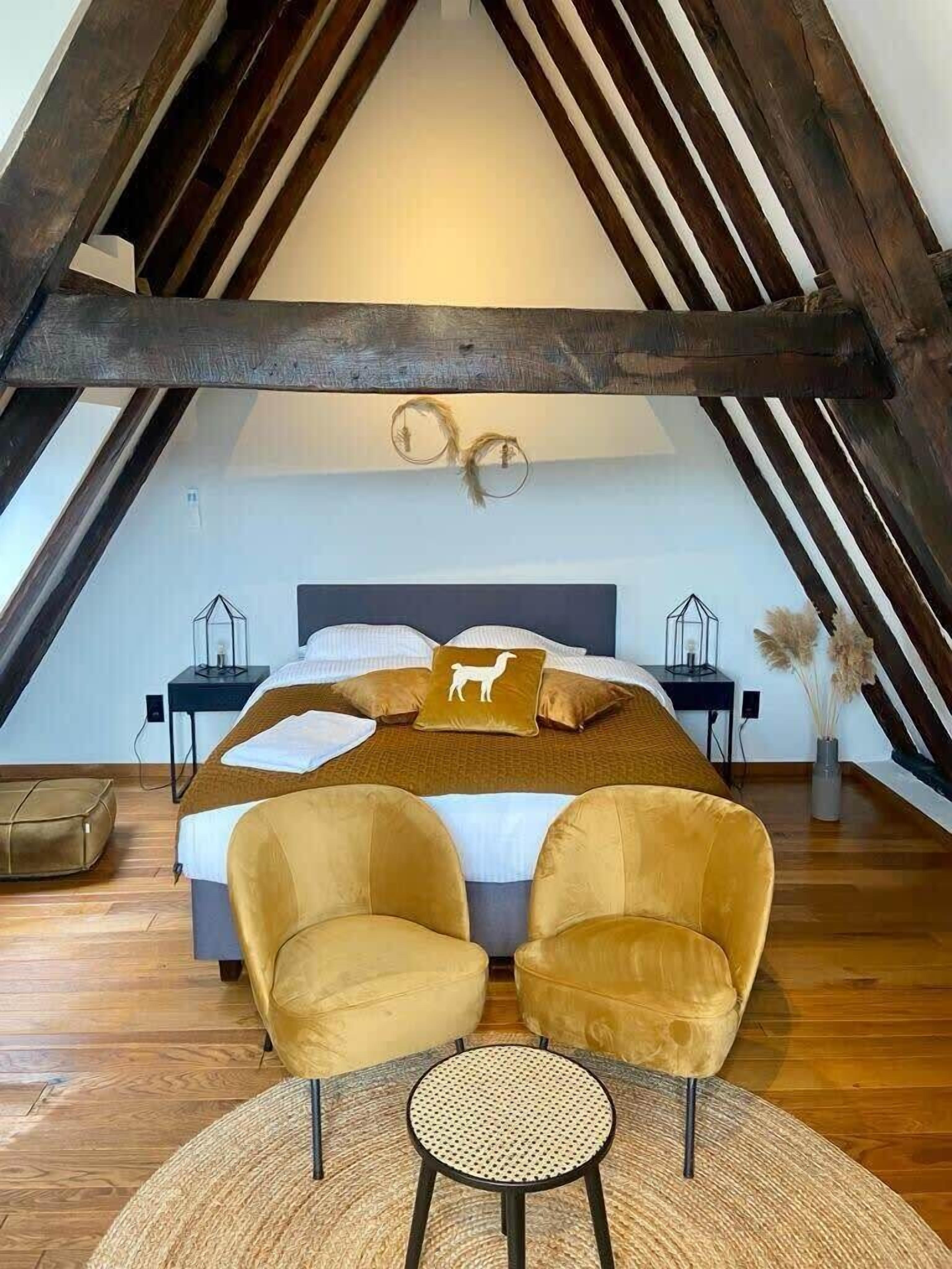 1 bedroom, iron/ironing board, travel crib, WiFi