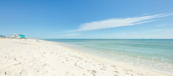 Oyster House B2 - Sleeps 20 - Beachfront w/ Pool