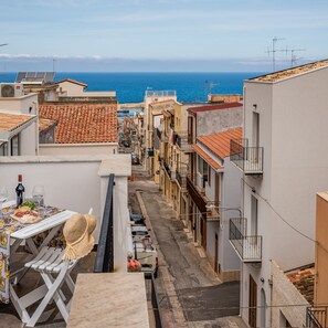 Apartment, Smoking | 2 bedrooms