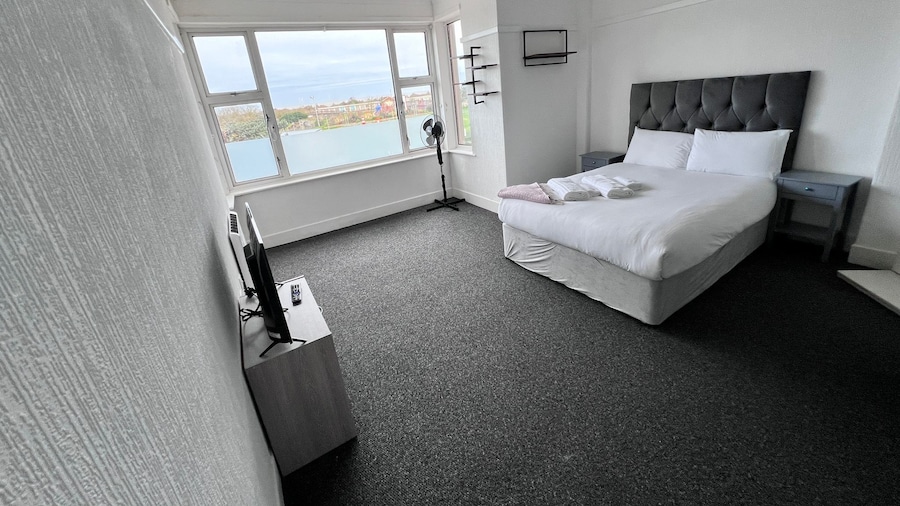 Harbour Flats
