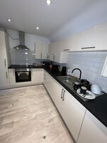 Deluxe Duplex, Private Bathroom, Sea View (Family) | Private kitchen