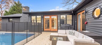 Pet-friendly, 5BR,4BA 8-bed, private pool+firepit, home + apt, 3 min to Furman