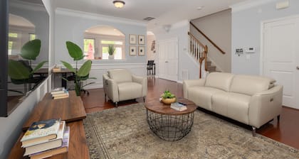 Luxury Chic Minimalist Townhouse