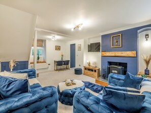 Fireplace - 2 bedroom accommodation in Guisborough (Guisborough)