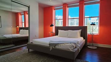 1 slaapkamer, een strijkplank/strijkijzer, reisbedje, wifi