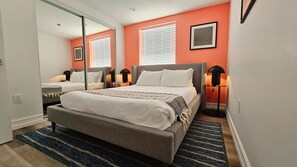 1 soverom, strykejern/-brett, reiseseng for barn og wi-fi