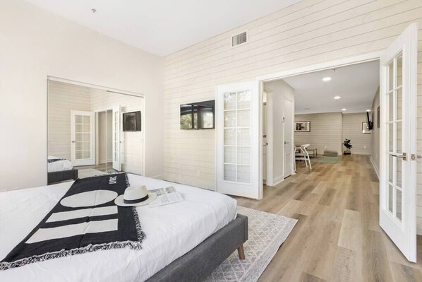 1 soverom, strykejern/-brett, wi-fi og sengetøy