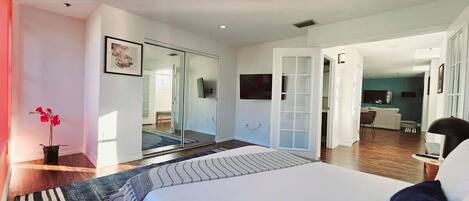 1 bedroom, iron/ironing board, WiFi, bed sheets