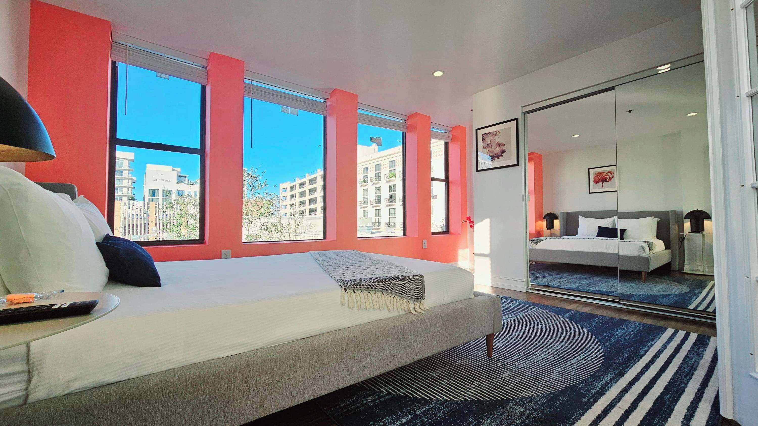 1 slaapkamer, een strijkplank/strijkijzer, reisbedje, wifi