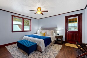 5 dormitoris, planxa i posts de planxar, wifi i roba de llit 