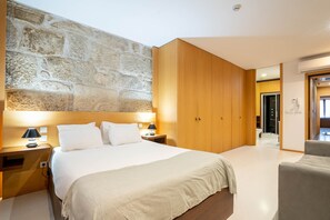 Comfort Studio | 2 bedrooms, free WiFi, bed sheets