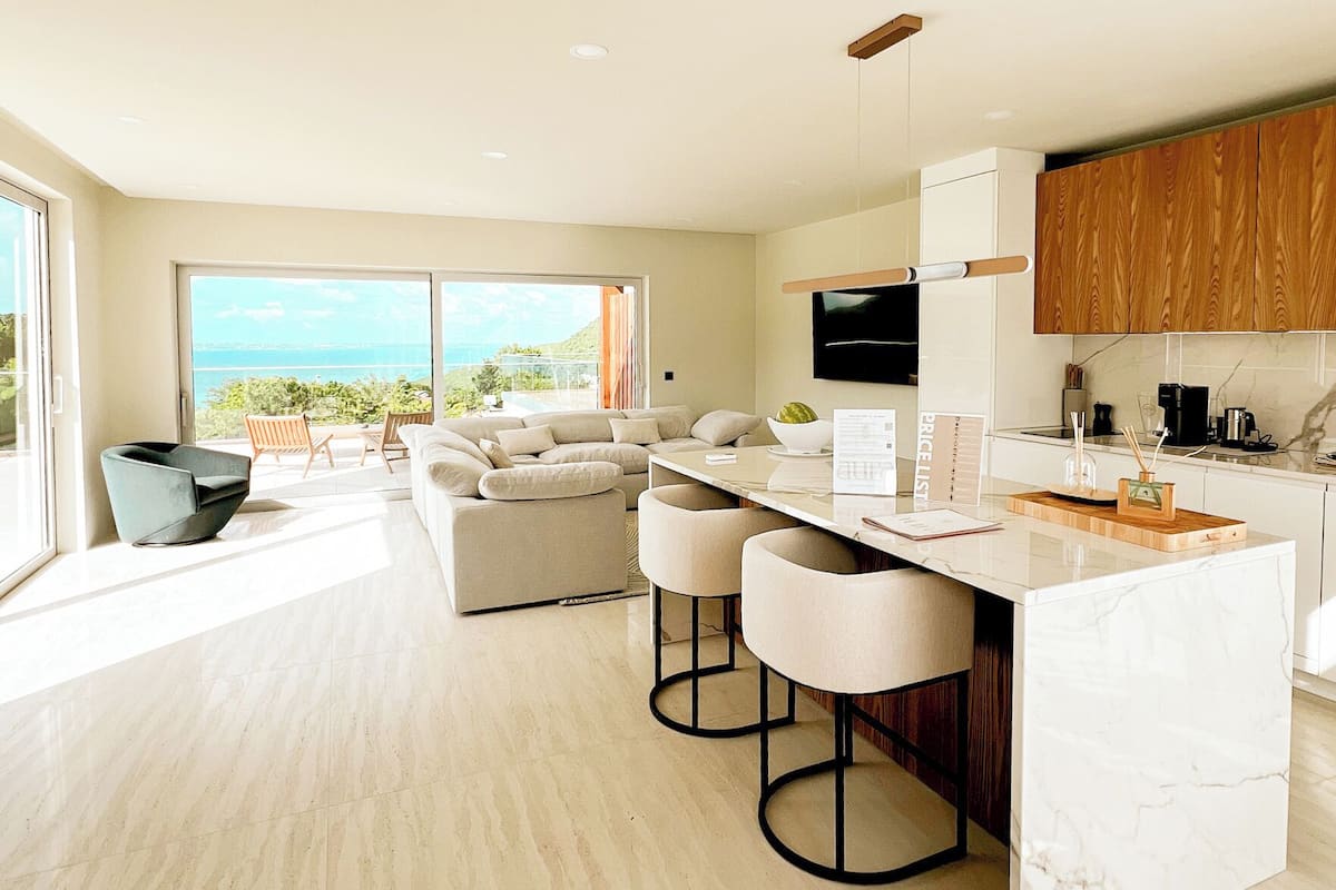 Deluxe-Maisonette, 1 King-Bett, Terrasse, Meerblick | Eigene Küche | Kühlschrank, Mikrowelle, Ofen, Herdplatte