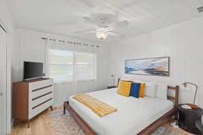 3 bedrooms, WiFi, bed sheets