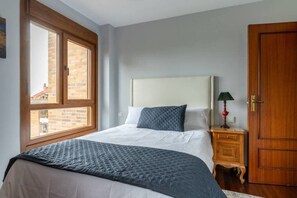 3 bedrooms, iron/ironing board, WiFi, bed sheets - Apartamento Playa del Sardinero (Santander)