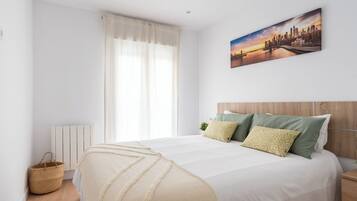 2 habitaciones, tabla de planchar con plancha, wifi y ropa de cama