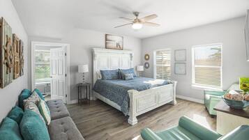 House, Multiple Beds, Pool Access, Pool View (Aqua Dreams) | 3 bedrooms, individually decorated, individually furnished, bed sheets
