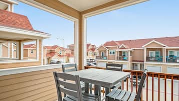 Casa, varias camas, patio (Twisted Pelican) | Vista desde la habitación