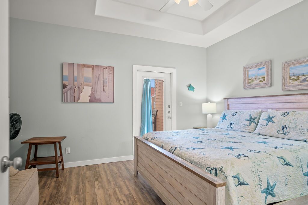 Hus, flere senger, terrasse (Twisted Pelican) | 3 soverom, individuelt dekorert og individuelt innredet