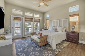 4 quartos, individualmente decorados, individualmente mobiliados