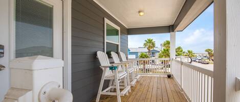 House, Multiple Beds, Pool Access, Pool View (Latitude Adjustment) | Property grounds