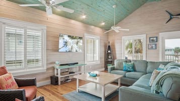 House, Multiple Beds, Patio, Garden View (Sandy Craic) | Living area | 42-inch flat-screen TV with digital channels