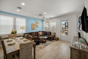 Condo, Multiple Beds, Patio, Pool View (Sea Glass Cottage) | Dining